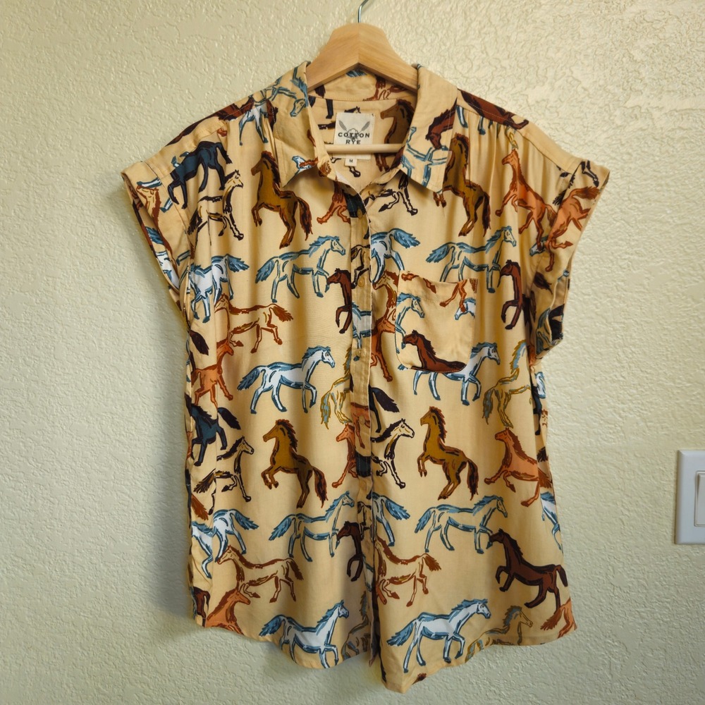 Cotton & Rye Button Down Shirt Sz M Horse Equestrian Cowgirl Western Beth Dutton